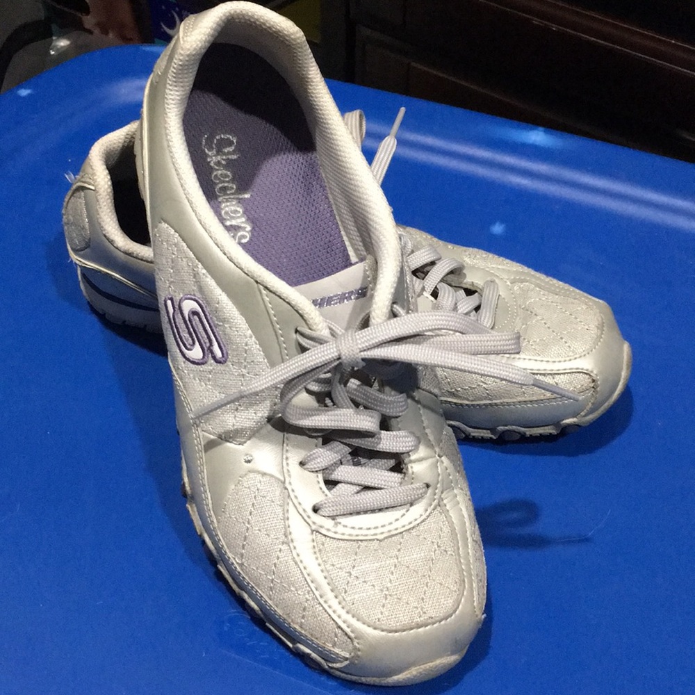 Skechers shoes